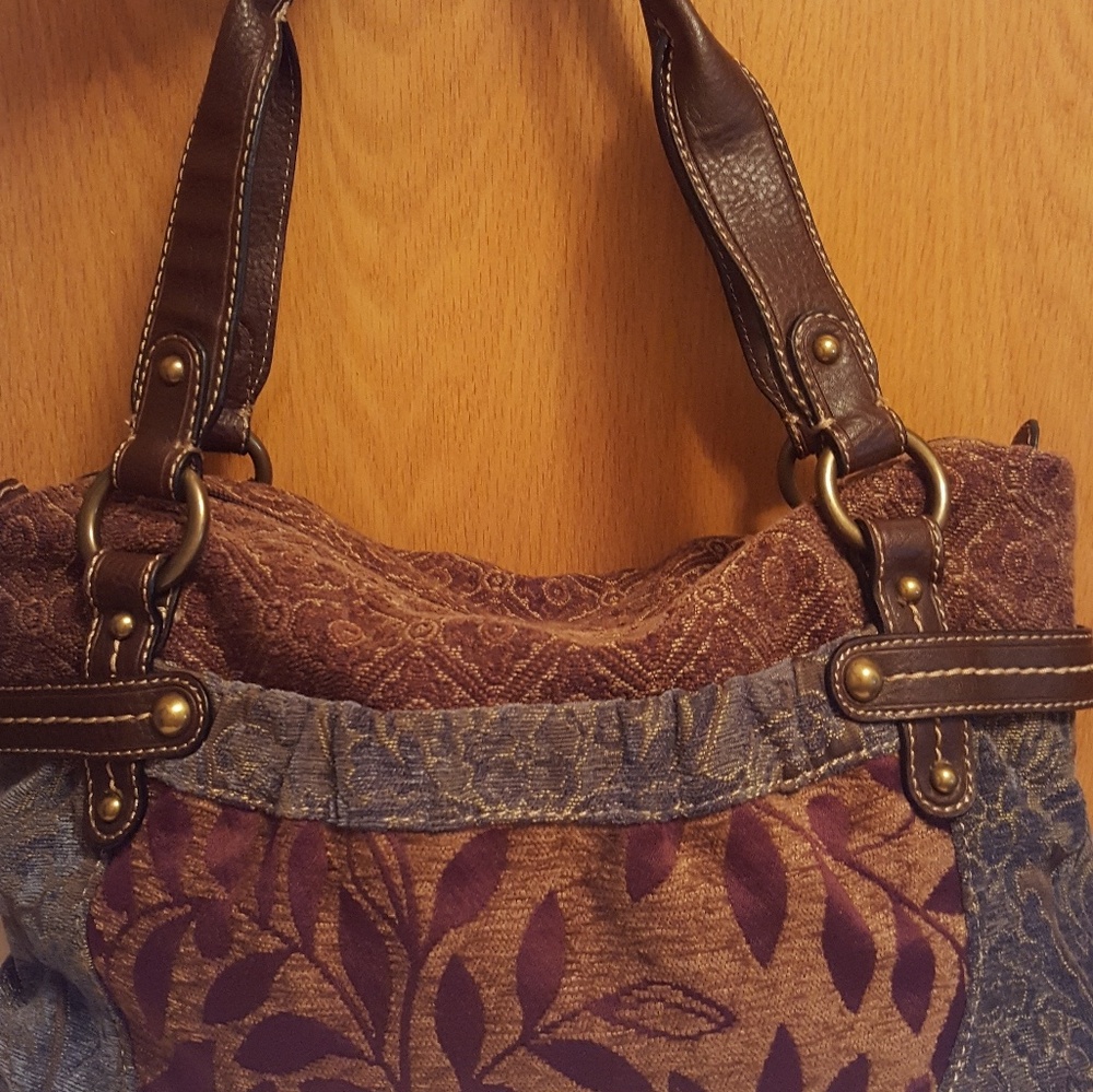 Fossil hand bag